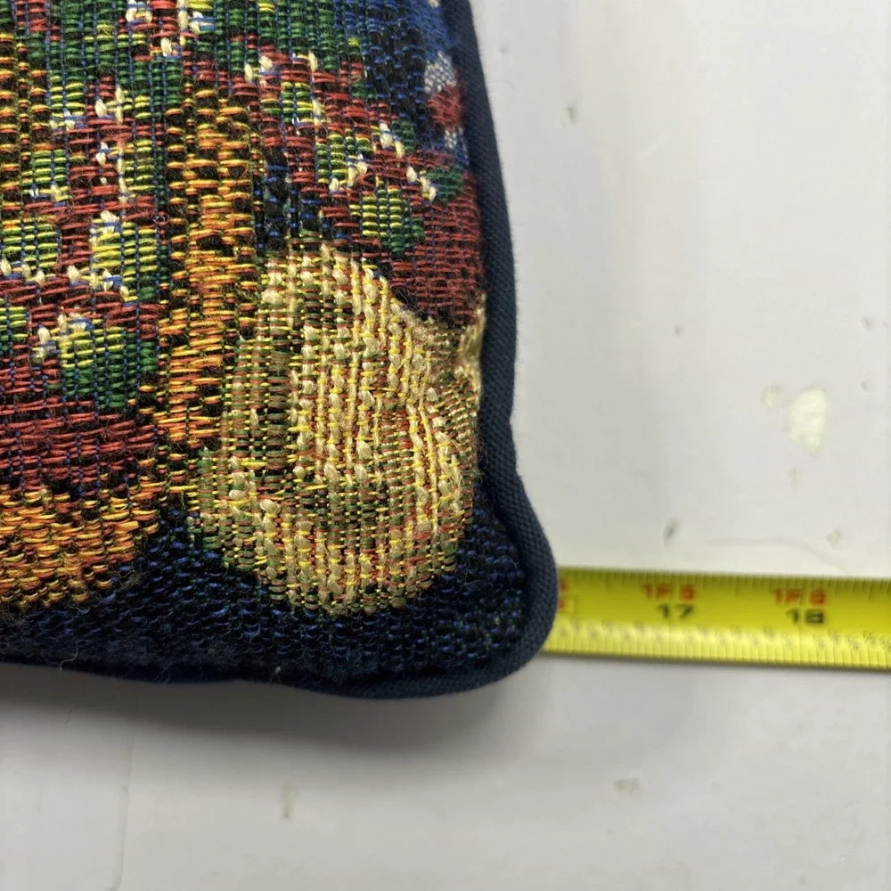 Vtg Holiday Tapestry Throw Pillow Teddy Bear Christmas Winter‎ 16x12 In Sweaters